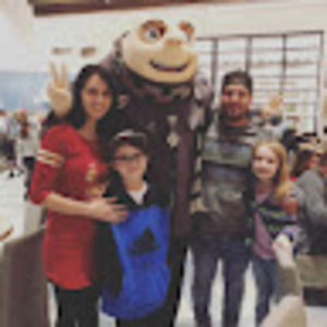 Meet your Posher, Elizabeth